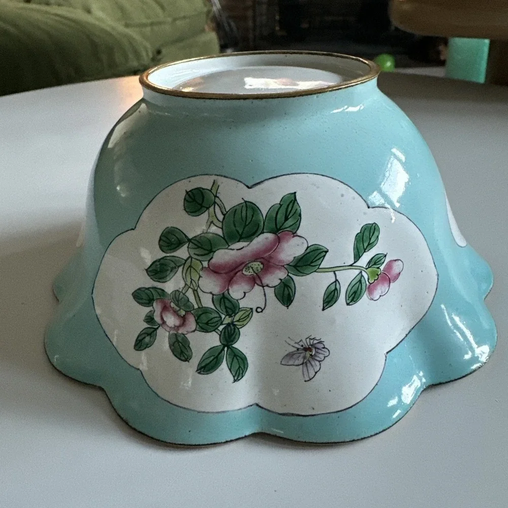 Antique Chinese Cloisonne Canton Enamel Bowl Famille Rose Scalloped